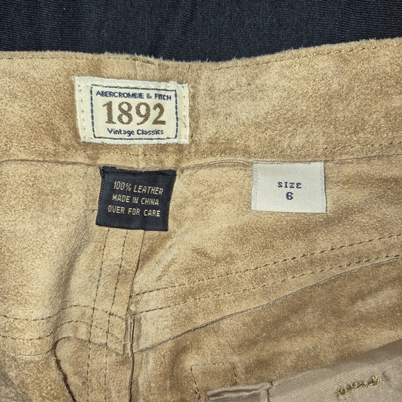 Abercrombie & Fitch Camel Leather Pants - Picture 2 of 6
